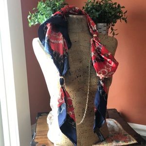 Express scarf